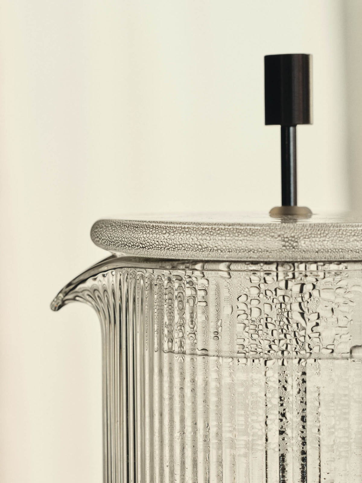 Ferm Living Ripple Thermal French Press – Kaffeebereiter aus Glas, Transparent, 1 Liter