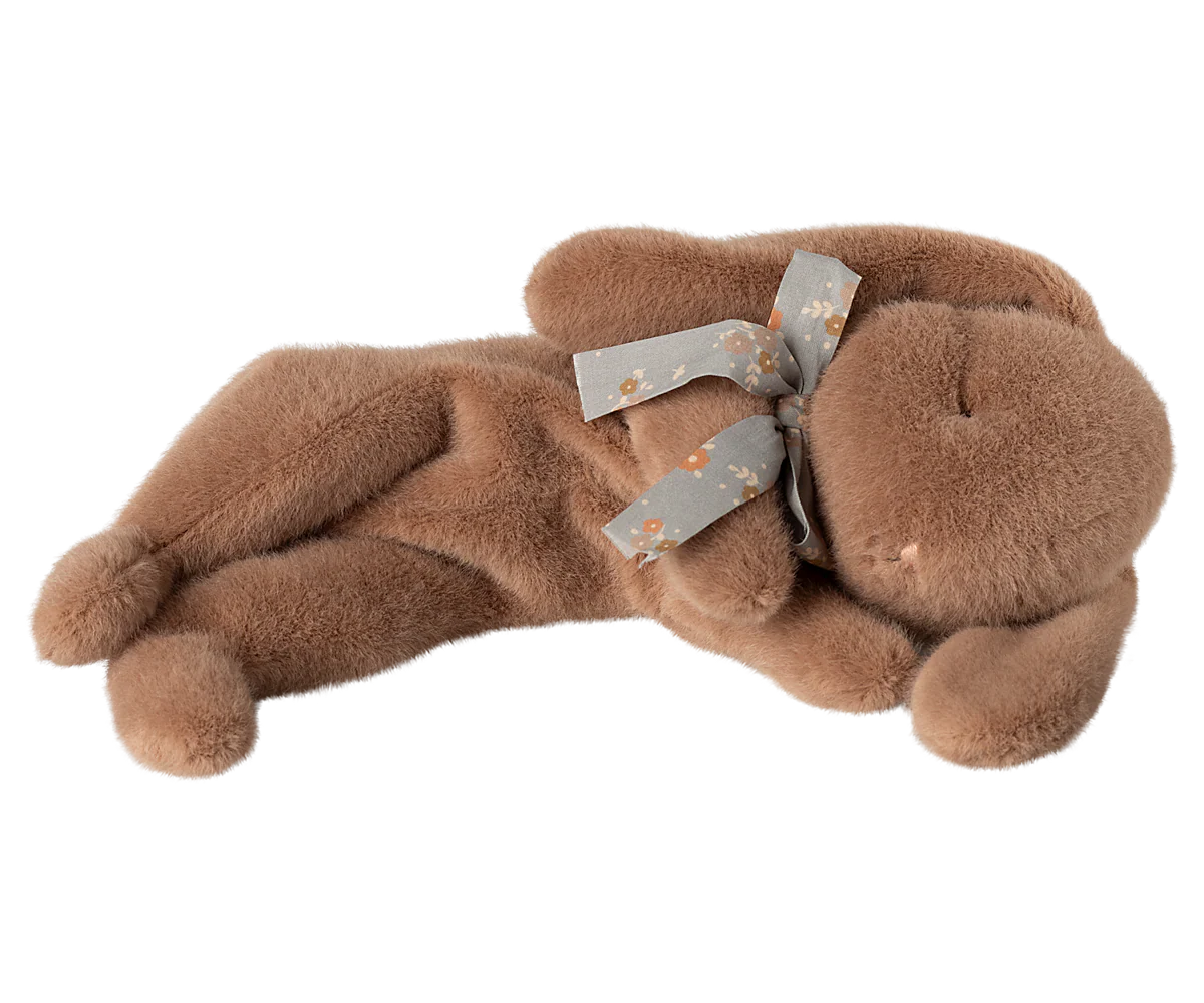 Maileg - Schlafender Plüsch Hase, Klein - Weiches Braun