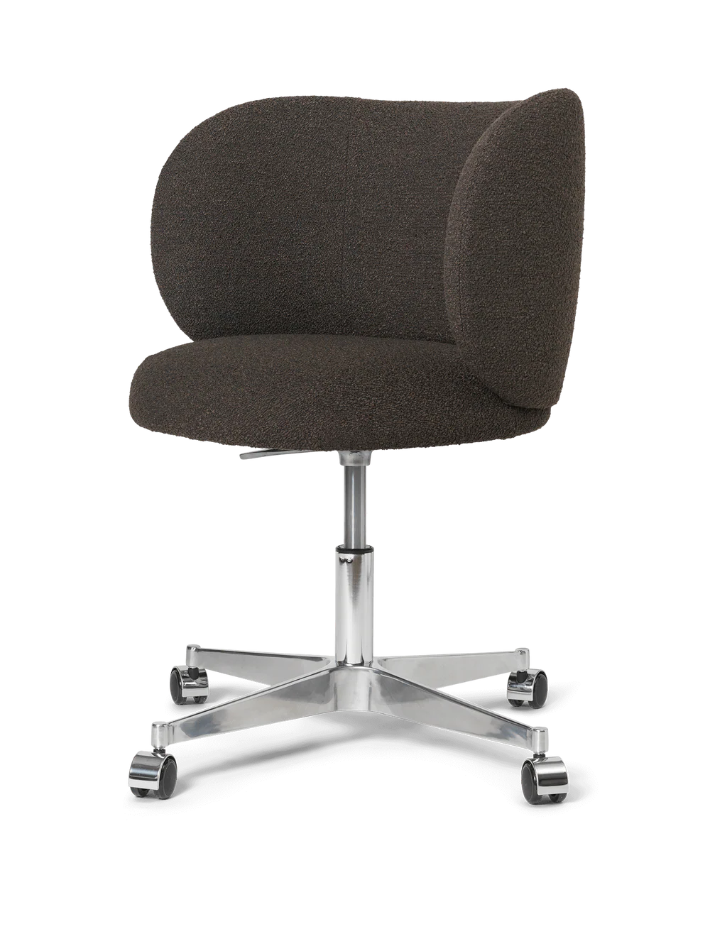 Ferm Living - Rico Esszimmer Drehstuhl Soft Bouclé Dark Brown