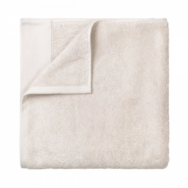 Blomus RIVA Badetuch 70 × 140 cm – Magnet