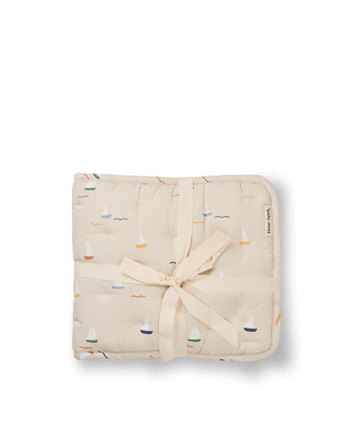 Dear April - Bettnestchen Pond Boats