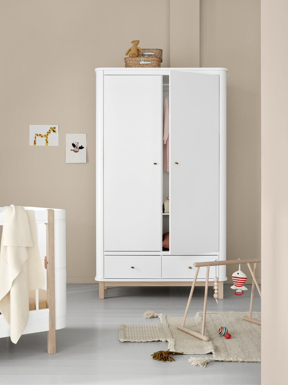 Oliver Furniture Wood Kleiderschrank 2türig, Weiss/Eiche