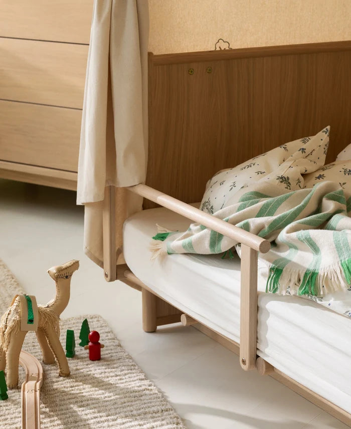 Wood Lounger Bed White 120 cm