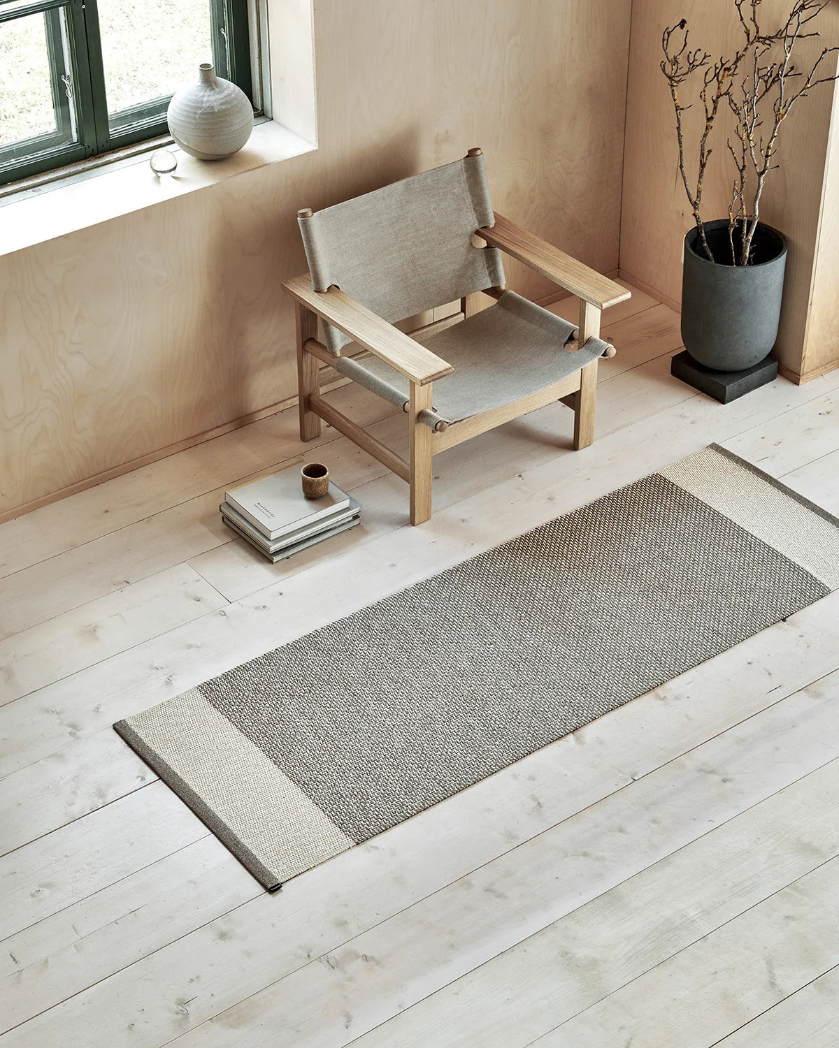 Pappelina EDIT Kleiner Teppich – Mud 60 x 85 cm