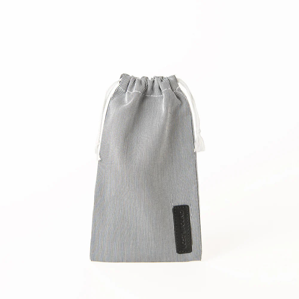 Lost & Found Mittleres Reissverschluss Portemonnaie Black Silver