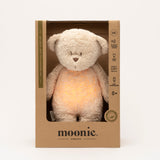 MOONIE 2.0 Organic – Einschlafbär Sand
