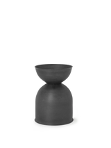 Ferm Living - Hourglass Pot Schwarz small