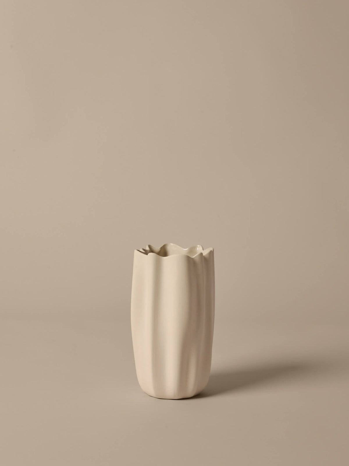 Ferm Living - Nium Vase - H23 - Off-White