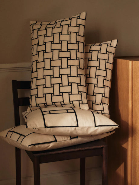 Ferm Living - Lattice Offset Cushion - Rectangular - Off-white/Black