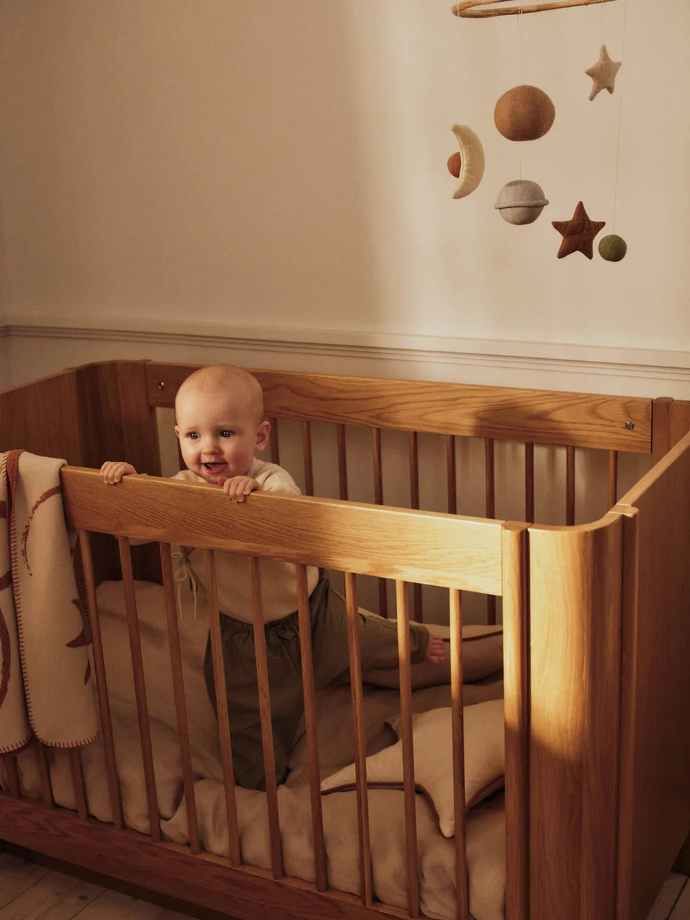 Ferm Living - Tilu Babybett Eiche Natur