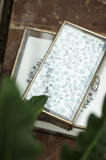 Serviette mit schwarzem Blumenkranz 50 Stück