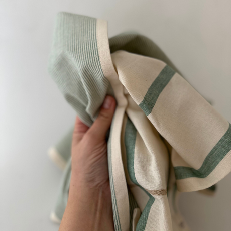 Aspegren Geschirrtuch Pinstripes – Spinach