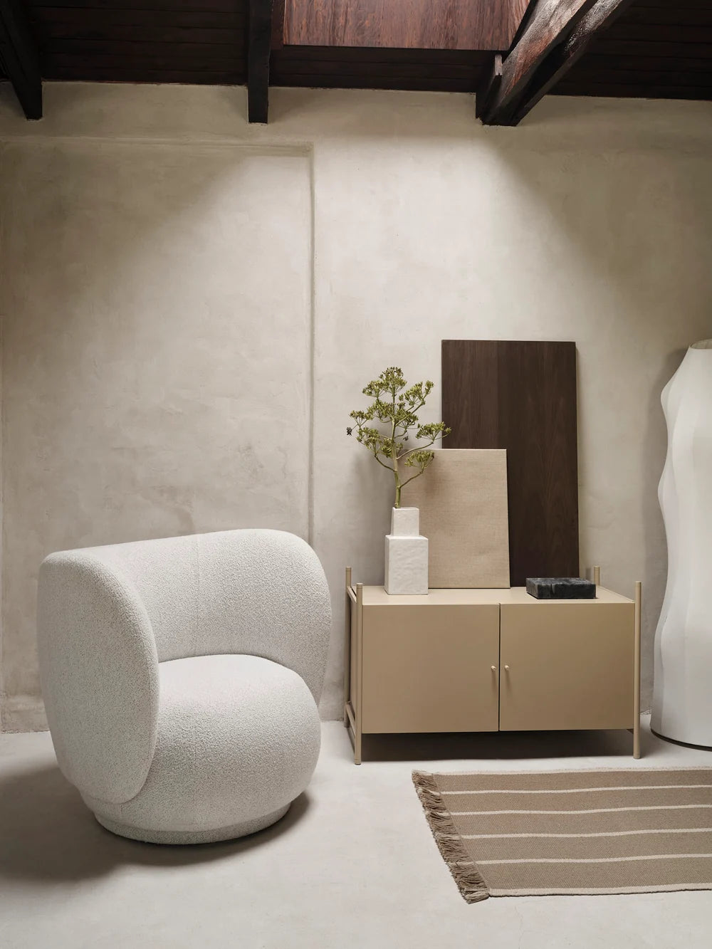 Ferm Living - Punctual  Schrank Cashmere