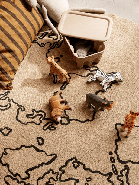 Ferm Living Handgeschnitzte Giraffe