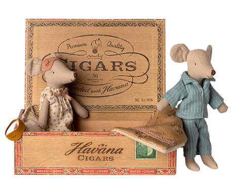 Maileg Mama und Papa Mäuse in Box
