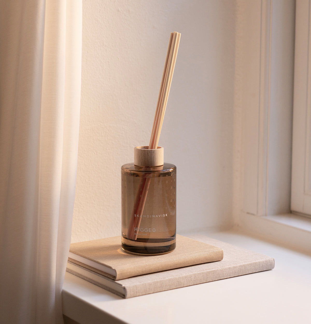 Skandinavisk HYGGE Duftdiffuser 200ml – Raumduft mit Rattanstäbchen