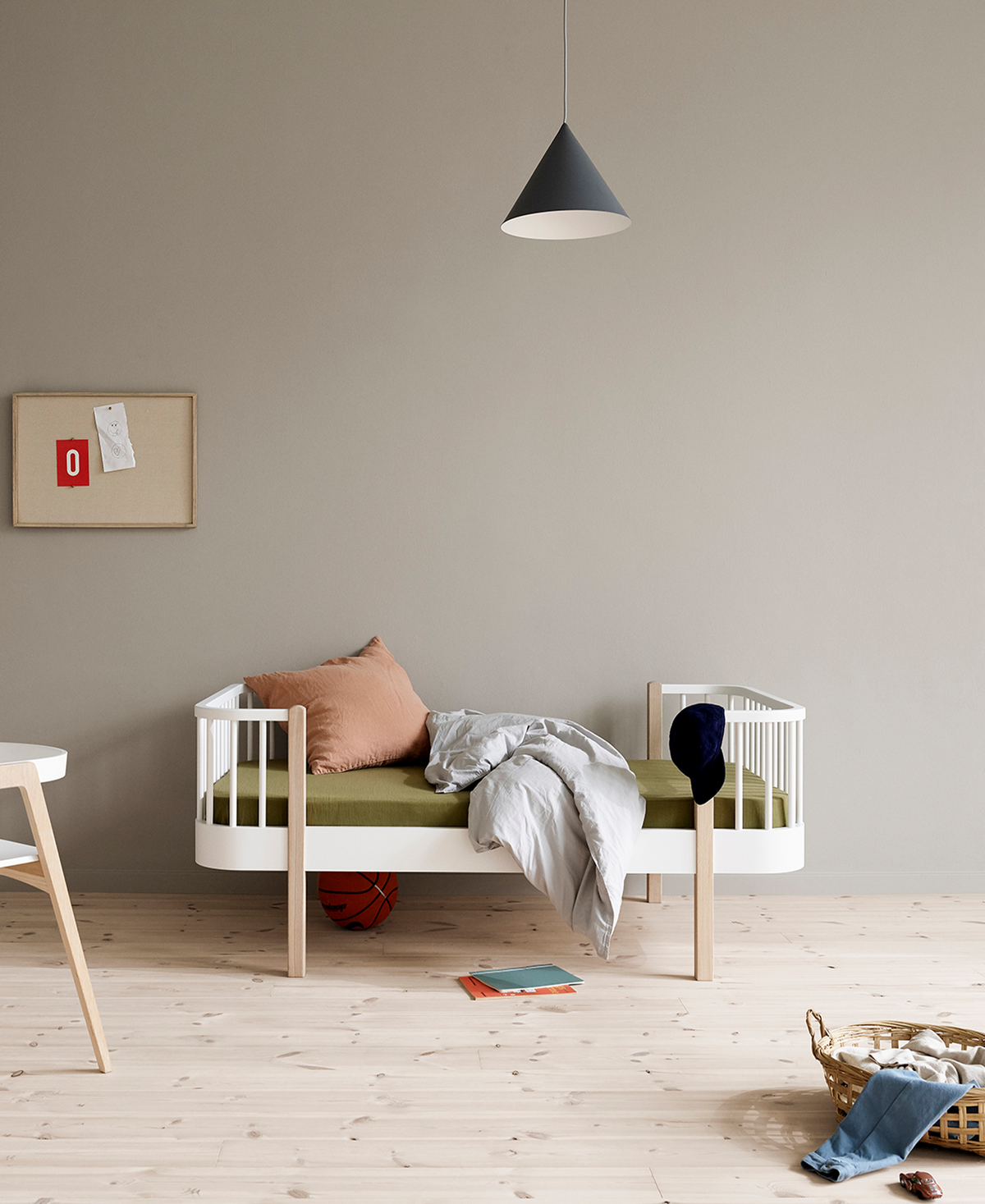 Oliver Furniture Wood Original Juniorbett, Weiss/Eiche