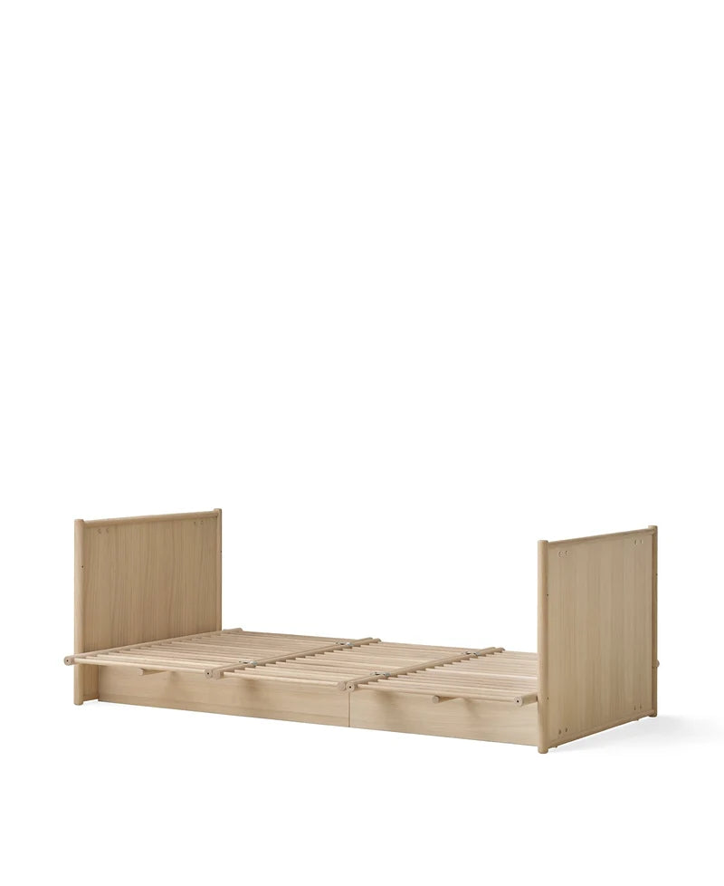 Oliver Furniture Camp Novel Babybett/Bett – Eiche 60 × 120 / 120 × 200 cm